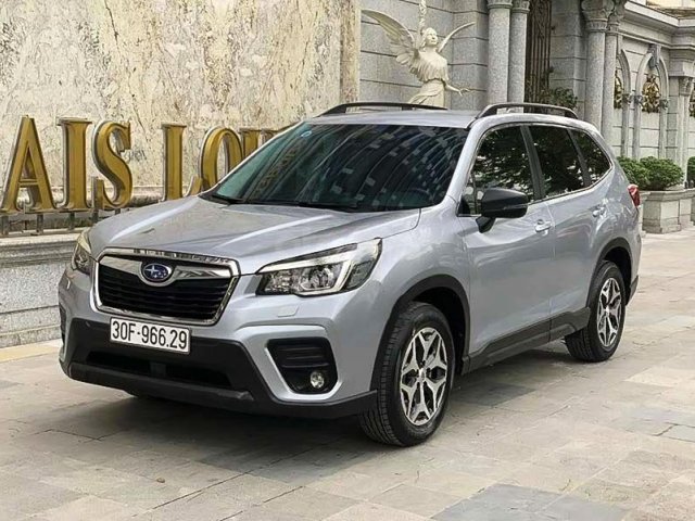 Cần bán gấp Subaru Forester năm sản xuất 2019, màu bạc, nhập khẩu còn mới0