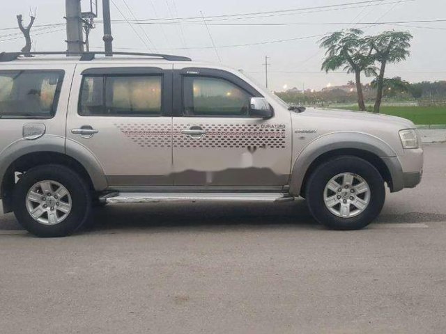 Xe Ford Everest năm 2008 còn mới