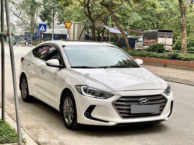 Bán Hyundai Elantra năm 2018 còn mới giá cạnh tranh