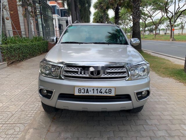 Cần bán gấp Toyota Fortuner năm sản xuất 2009 còn mới0