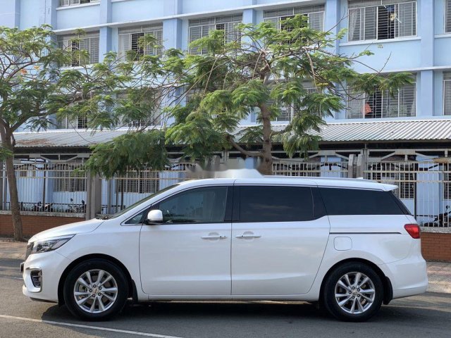 Cần bán Kia Sedona năm sản xuất 2019 còn mới0