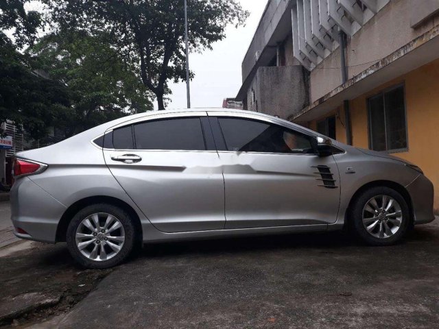 Bán xe Honda City năm sản xuất 2015 còn mới, 330 triệu