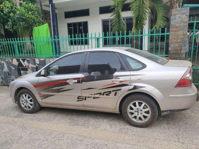 Cần bán Ford Focus năm sản xuất 2009 còn mới