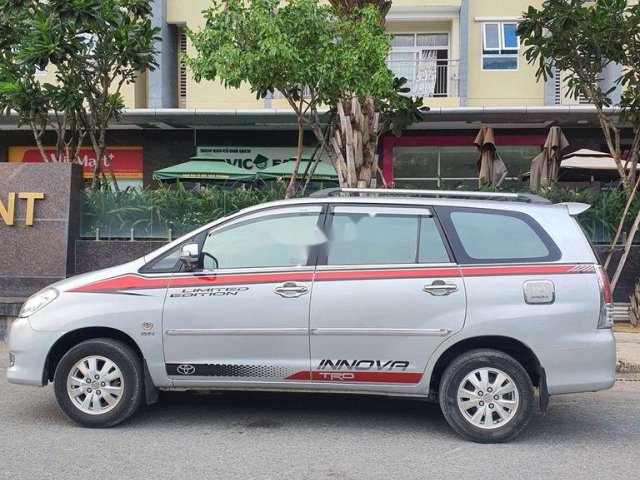 Cần bán gấp Toyota Innova sản xuất năm 2009 còn mới