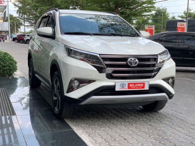 Cần bán gấp Toyota Rush đời 2019, màu trắng, xe nhập