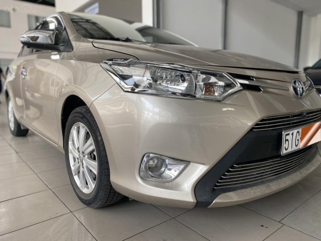 Vios E số sàn biển Sài Gòn, xe full option