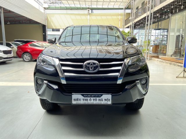 Bán xe Toyota Fortuner màu đen, siêu sang, xe cực mới, 7.000km, có trả góp