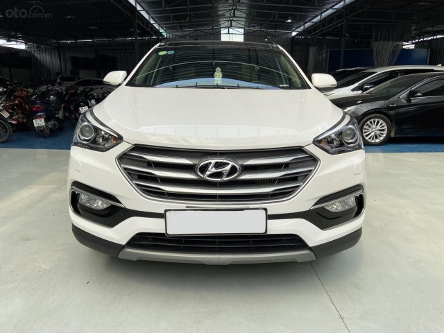 Bán Hyundai Santa Fe 2.2 AT 4WD sx 2018, bản full dầu, xe đẹp, đưa trước chỉ 330 nhận xe0