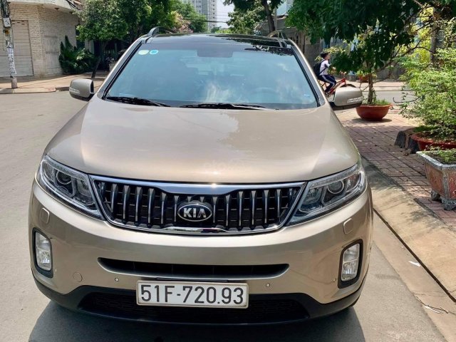 Cần bán Kia Sorento GATH sản xuất năm 2016, giá tốt0