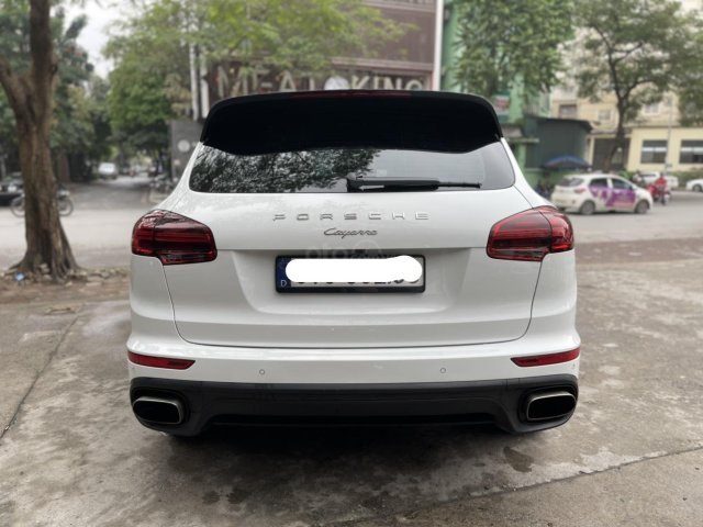 Porsche Cayenne Platinum Edition phiên bản giới hạn, sản xuất 2017 động cơ 3.0, 333 mã hộp số 8 cấp0