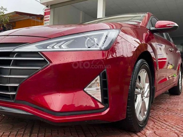 Cần bán Hyundai Elantra 1.6 AT năm sản xuất 2020, màu đỏ 