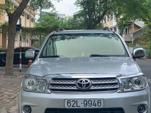 Bán Toyota Fortuner sản xuất năm 2010 còn mới0