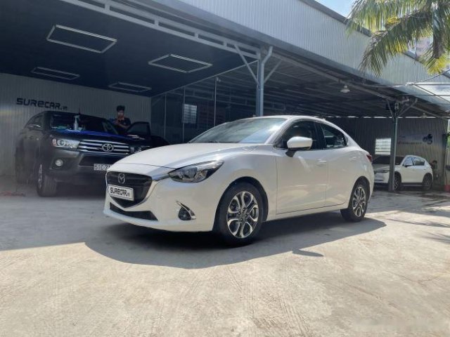 Cần bán lại xe Mazda 2 Sedan 1.5 Luxury sản xuất 2019, màu trắng, 495 triệu