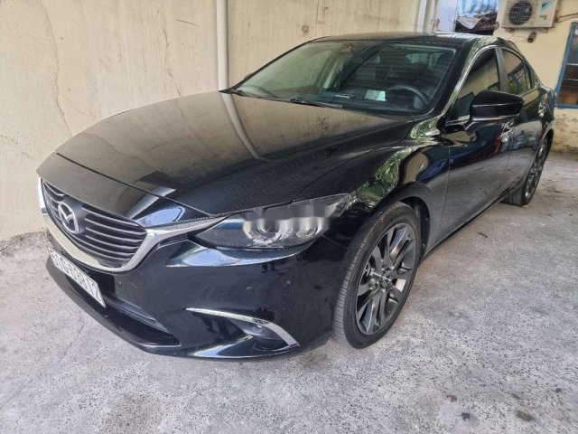 Bán Mazda 6 2.0 premium năm sản xuất 2018, màu  Đen0