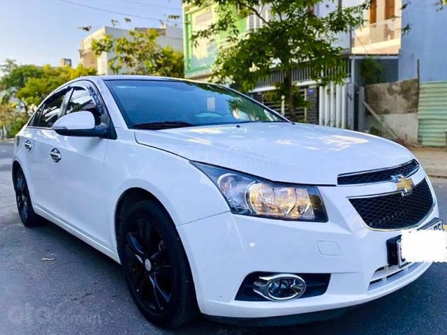 Cần bán lại xe Chevrolet Cruze 2015, màu trắng giá cạnh tranh0