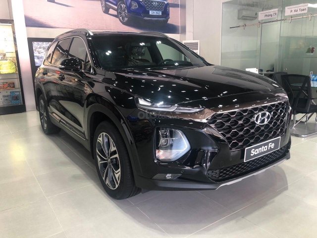 Hyundai Santa Fe Premium giảm 100% phí trước bạ