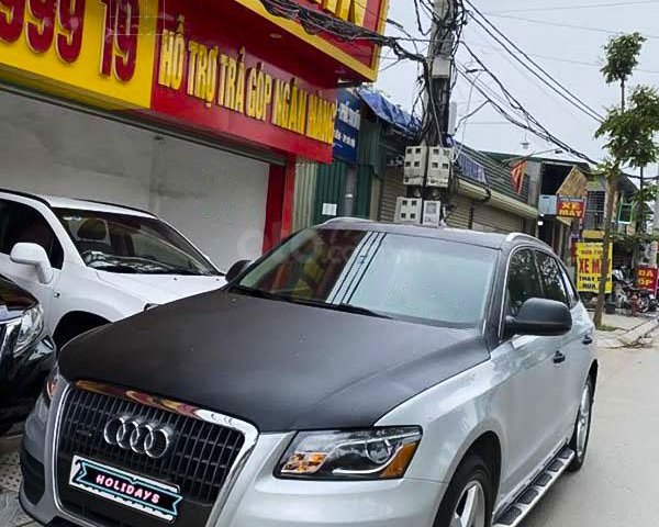 Bán Audi Q5 2.0AT sản xuất 2011, màu bạc, xe nhập0