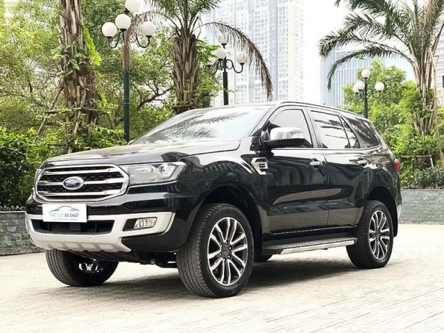 Cần bán lại xe Ford Everest 2.0 Bitubor 4X4AT năm 2018, màu đen, nhập khẩu còn mới0