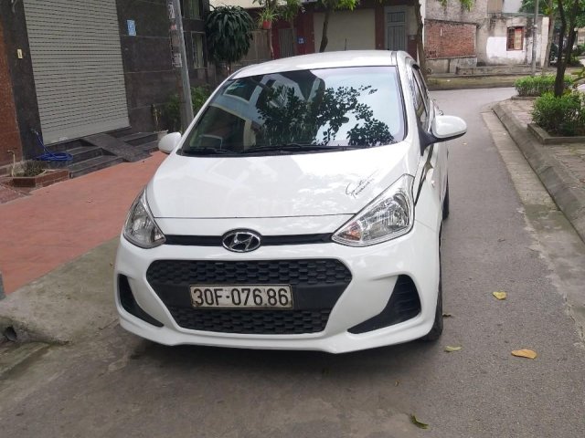 Chính chủ cần bán nhanh Hyundai Grand i10 năm sản xuất 20170