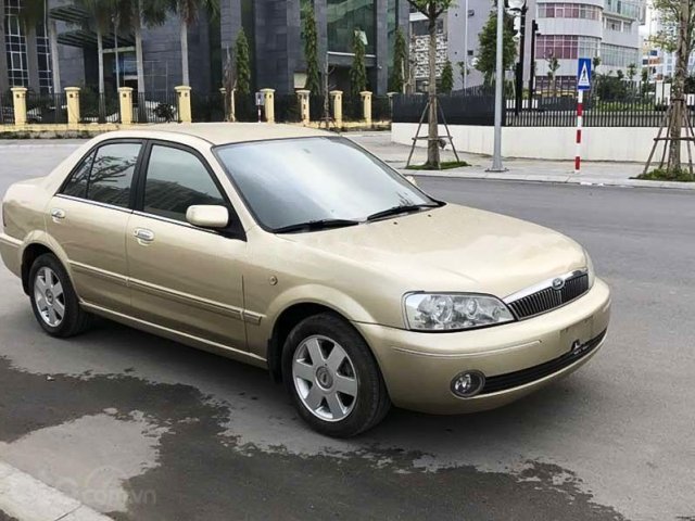 Cần bán xe Ford Laser sản xuất 2002, giá thấp, động cơ ổn định