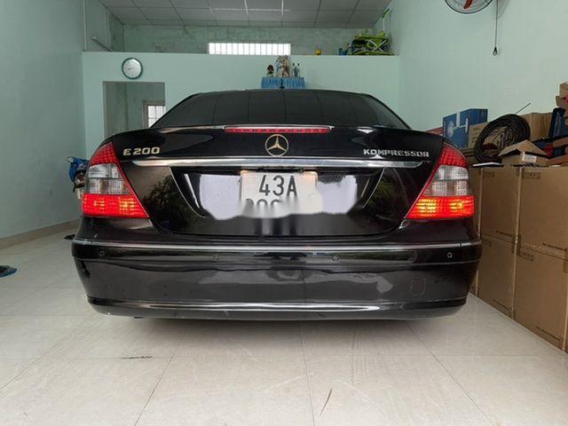 Bán Mercedes E class sản xuất năm 2010, xe nhập còn mới