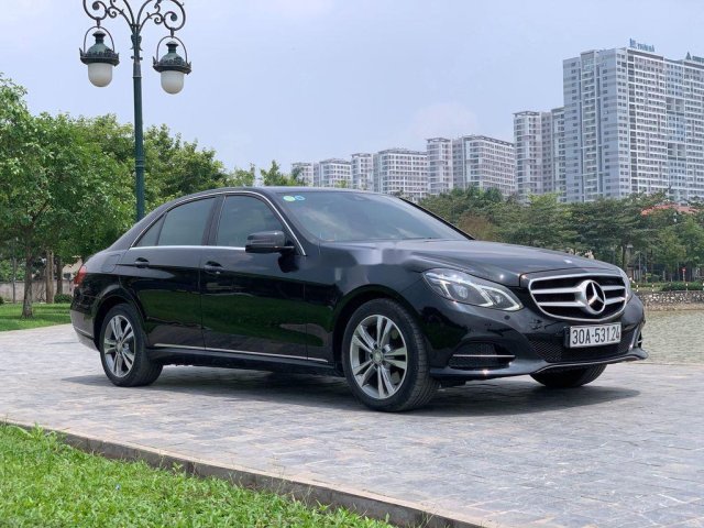 Bán ô tô Mercedes E class sản xuất năm 2014 còn mới