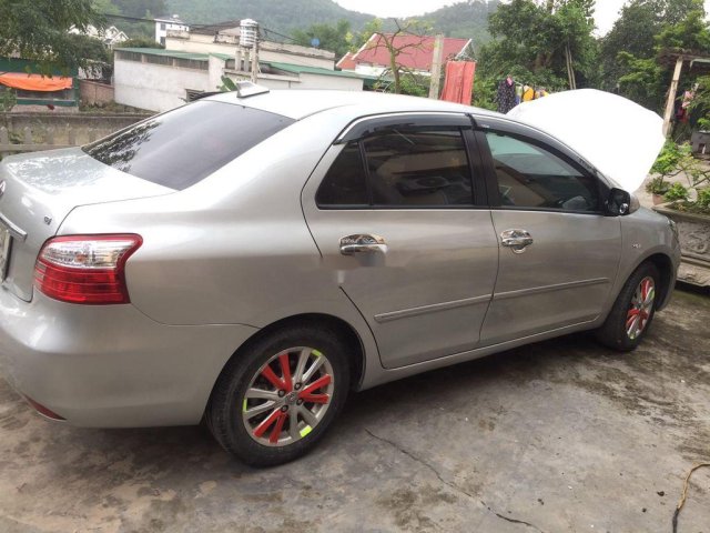 Xe Toyota Vios sản xuất 2011, màu bạc xe gia đình, giá chỉ 330 triệu