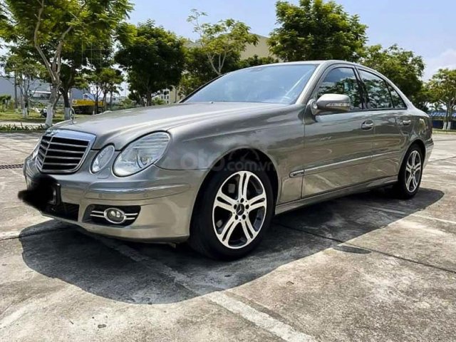 Xe Mercedes E200 sản xuất 2007, màu xám0