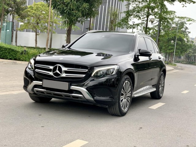 Mercedes GLC250 4Matic sx 2018, form mới kính chống ồn 3 lớp, loa Burmester0