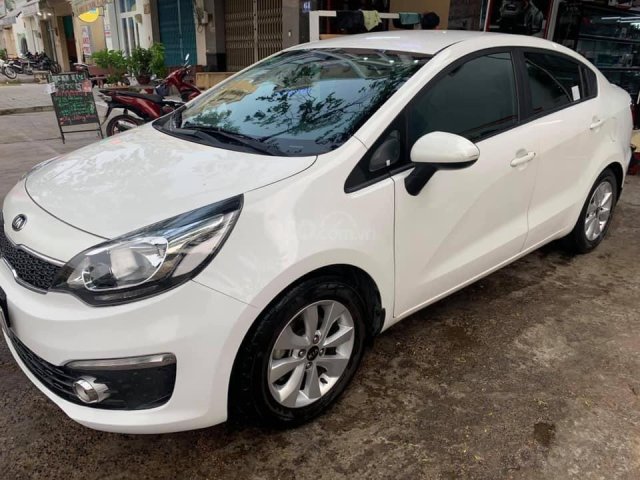 Cần bán xe Kia Rio năm 2017, nhập khẩu nguyên chiếc số sàn, giá tốt0