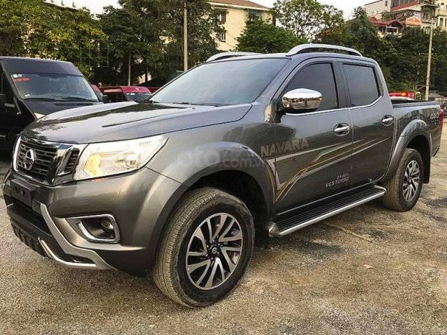 Bán ô tô Nissan Navara năm 2018, màu xám, xe nhập còn mới