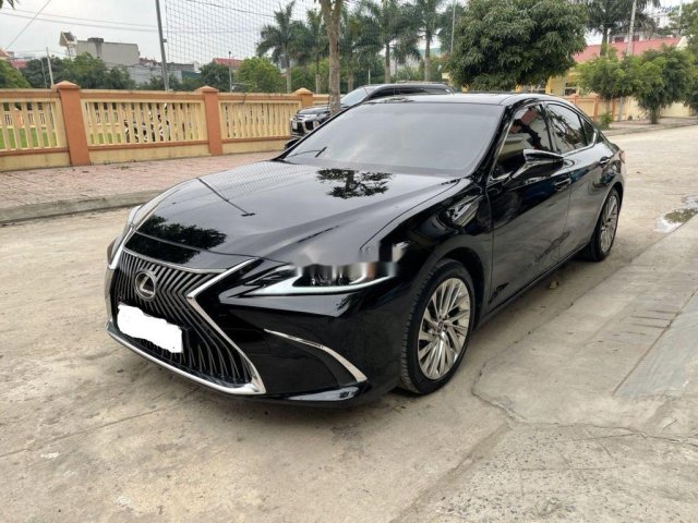 Cần bán gấp Lexus ES năm sản xuất 2019 còn mới0