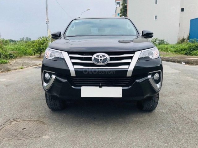 Bán Toyota Fortuner sản xuất 2018, màu đen, xe nhập 