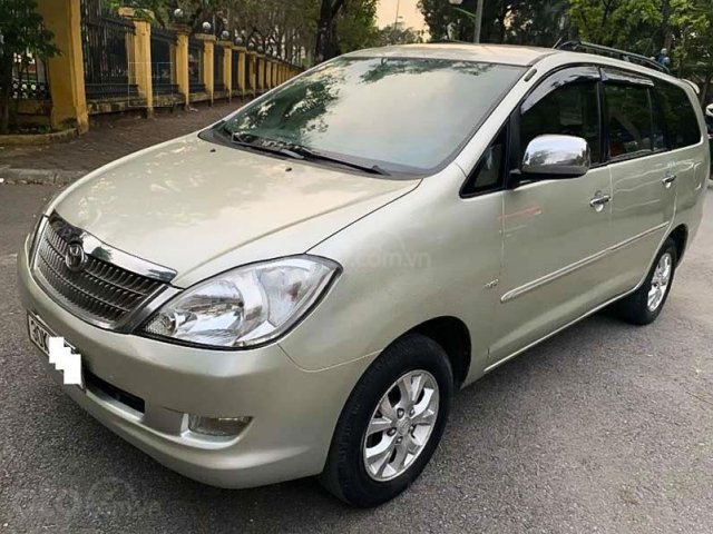 Cần bán Toyota Innova G năm 2008, màu bạc chính chủ