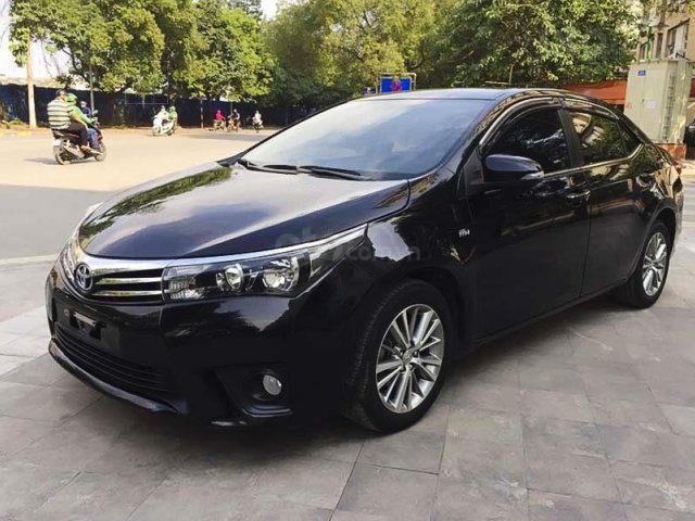 Bán Toyota Corolla Altis 2017, màu đen còn mới, giá chỉ 625 triệu0