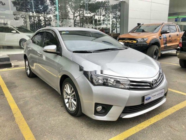 Cần bán Toyota Corolla Altis 1.8G sản xuất năm 2016 còn mới0