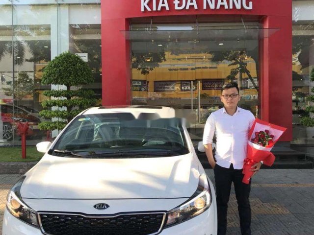 Bán xe Kia Cerato AT năm sản xuất 2018 còn mới, giá 550tr