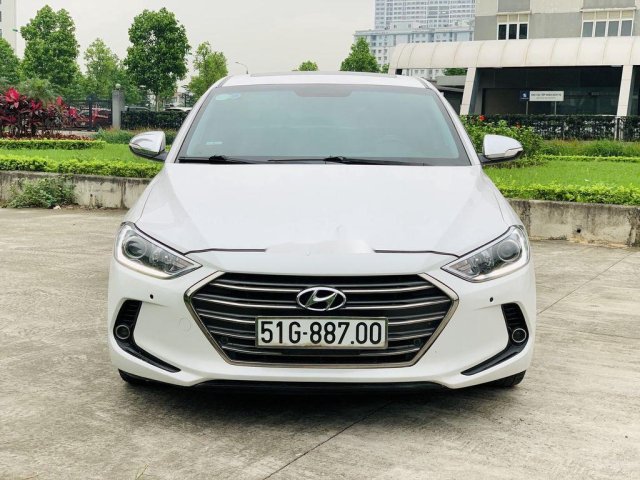 Xe Hyundai Elantra sản xuất 2017, màu trắng, giá chỉ 535 triệu