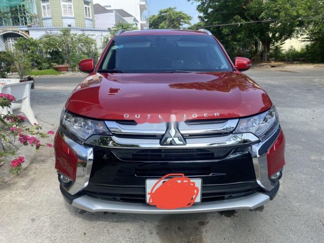 Cần bán Mitsubishi Outlander sản xuất năm 2018, màu đỏ còn mới, 775tr0