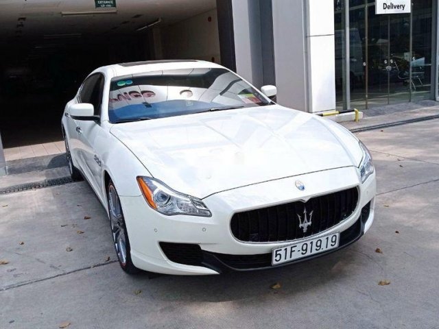 Cần bán gấp Maserati Quatroporte 2015, màu trắng, nhập khẩu 0