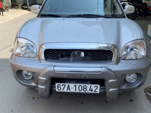 Bán Hyundai Santa Fe năm sản xuất 2006, màu bạc 