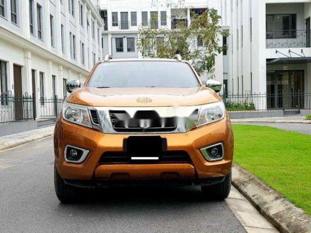 Cần bán gấp Nissan Navara đời 2017, màu cam0