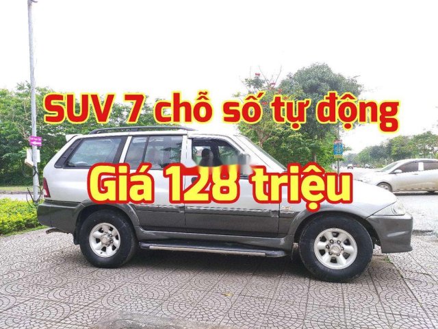 Xe Ssangyong Musso đời 2004, hai màu0