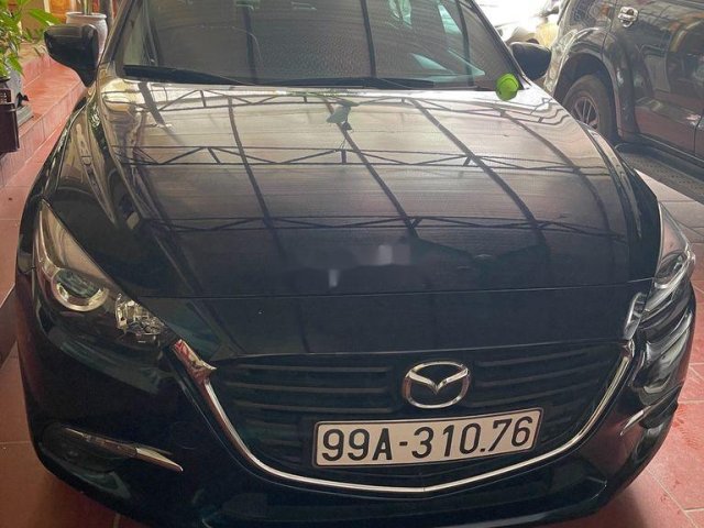 Cần bán xe Mazda 3 năm 2019, màu đen, giá tốt0