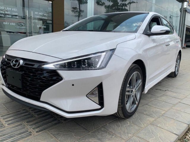 Bán ô tô Hyundai Elantra sản xuất 2021, màu trắng, giá chỉ 755 triệu