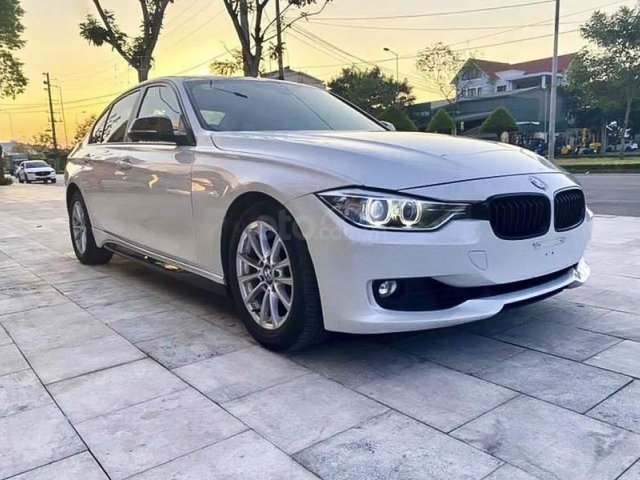 Xe BMW 3 Series sản xuất 2013, màu trắng, xe nhập còn mới, 650 triệu