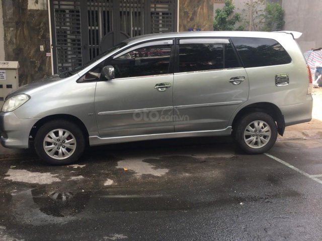 Bán xe Toyota Innova G sản xuất 2011, giá chỉ 330 triệu0