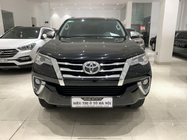 Bán xe Toyota Fortuner năm 2019, màu đen, xe đẹp, siêu lướt, mới đi 26.000km