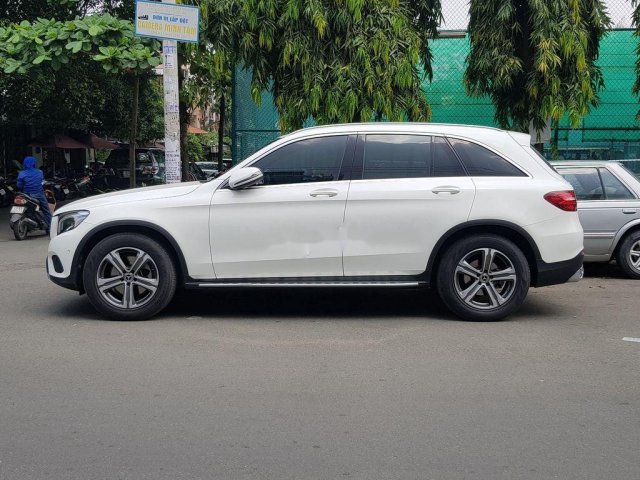 Cần bán lại xe Mercedes GLC-Class năm sản xuất 2018 còn mới0