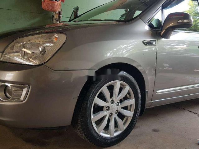 Cần bán xe Kia Carens sản xuất 2011 còn mới